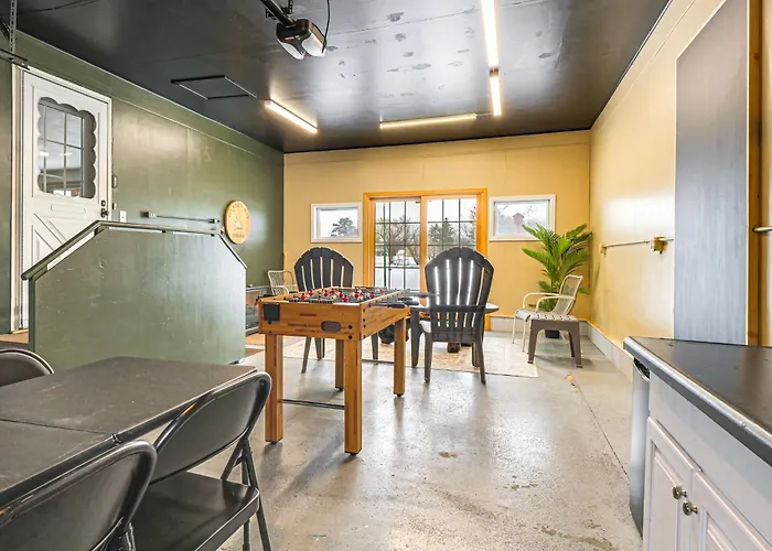 Rice Lake Escape W/ Private Dock: 1 Mi To Main St