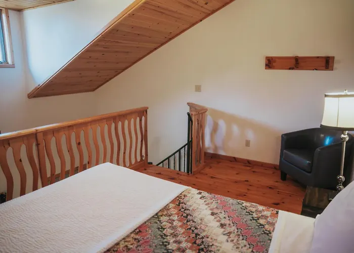 Lenroot Lodge